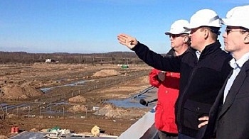 Governor of Pskov region visited the Sudoma timber mill construction site